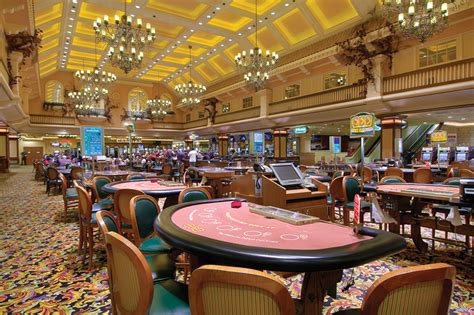Gold coast casino showroom